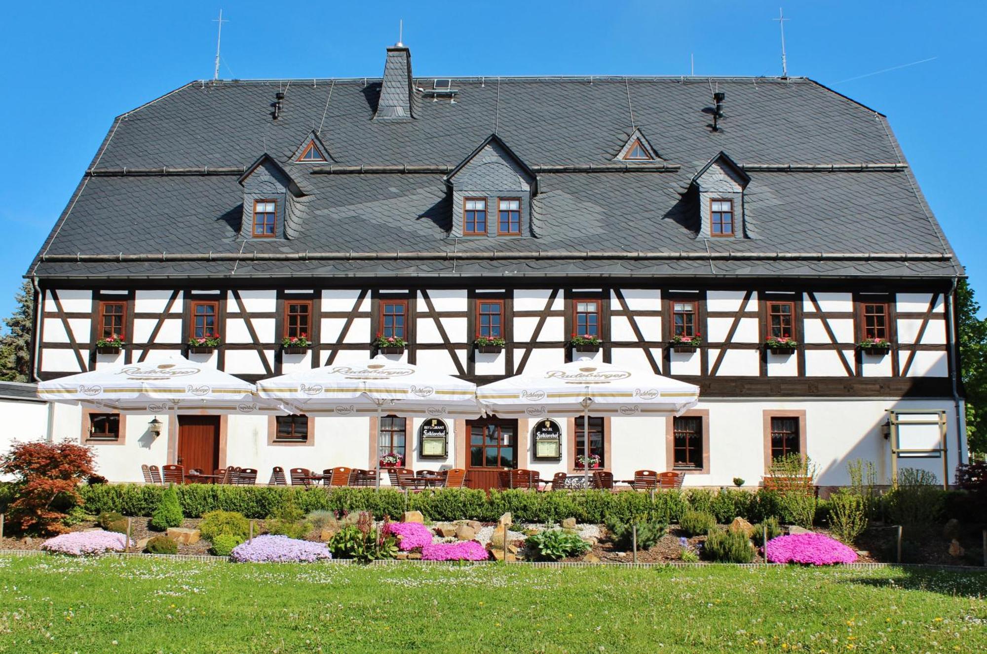 Hotel Folklorehof ケムニッツ エクステリア 写真